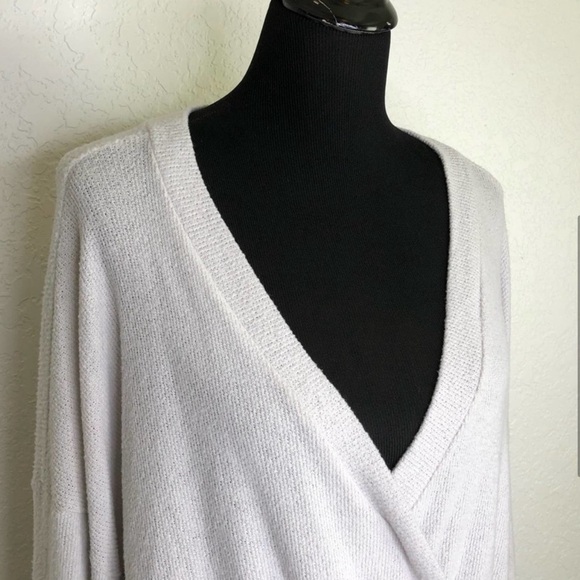Lazy Sundays light gray soft knit wrap front drawstring waist top size Large - Picture 3 of 12